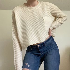 🟢3/$20 crop sweater top cream